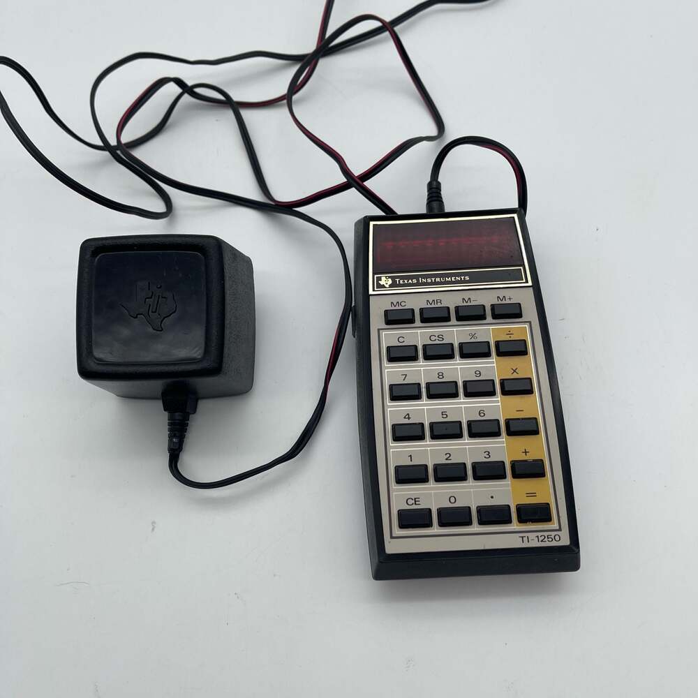 Vintage Texas Instruments TI-1250 Electronic Calculator with AC‎ 9180 Adapter